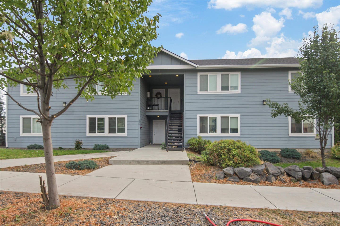 1608 E Hartson Ave — photo 1 of 10