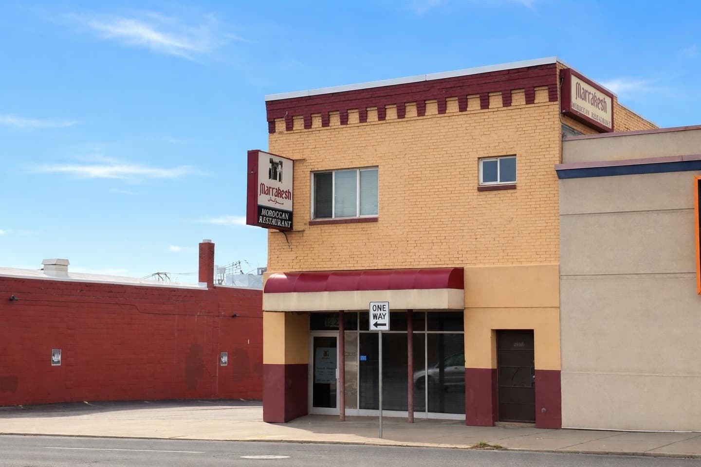 1227 N Division St — photo 1 of 10