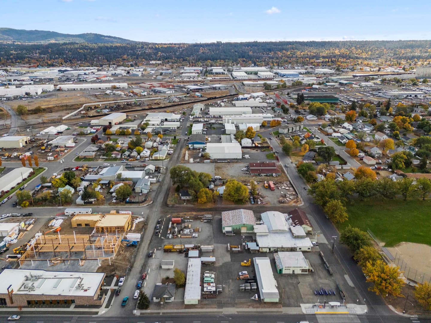 2914 E Sinto Ave — photo 1 of 10