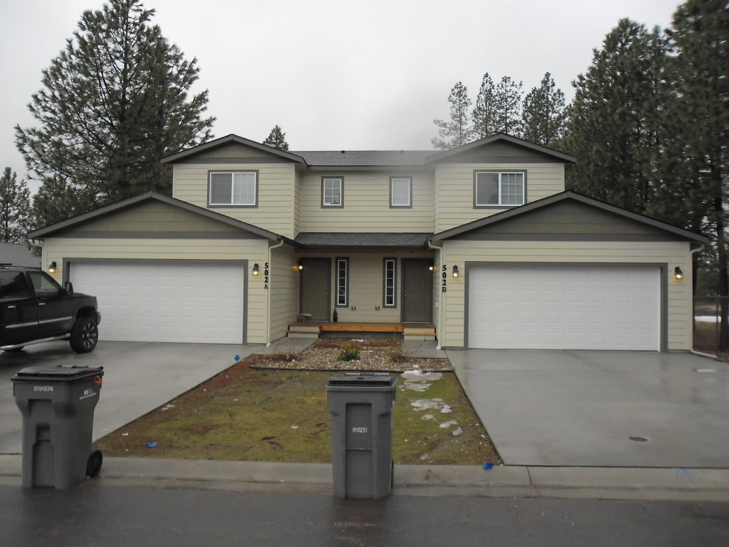 502 S Margaret St — photo 1 of 10