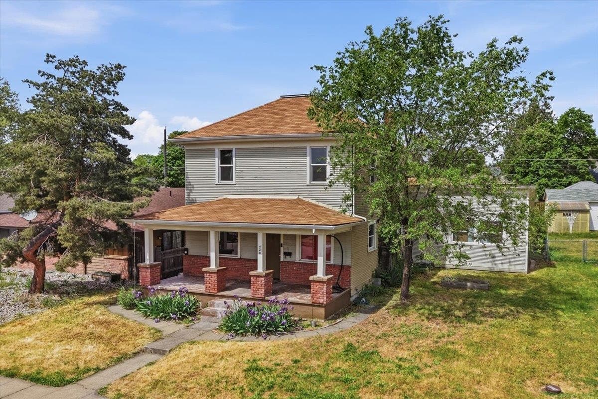 420 W Shannon Ave — photo 1 of 25