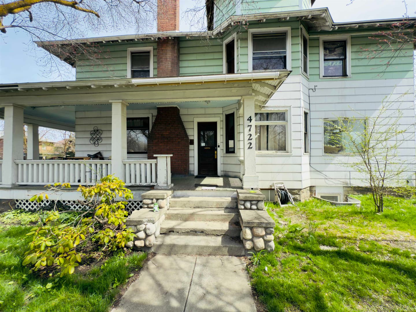 4722 N Regal St — photo 1 of 27